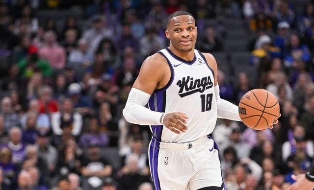 萨克拉门托国王发布备战花絮，今晨队长鼓劲，CBA季后赛任务艰巨，年轻球员得到机会的简单介绍